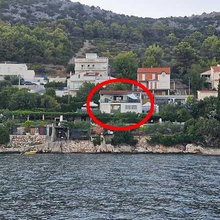 Apartments By The Sea Seget Vranjica, Trogir - 7508 ภายนอก รูปภาพ